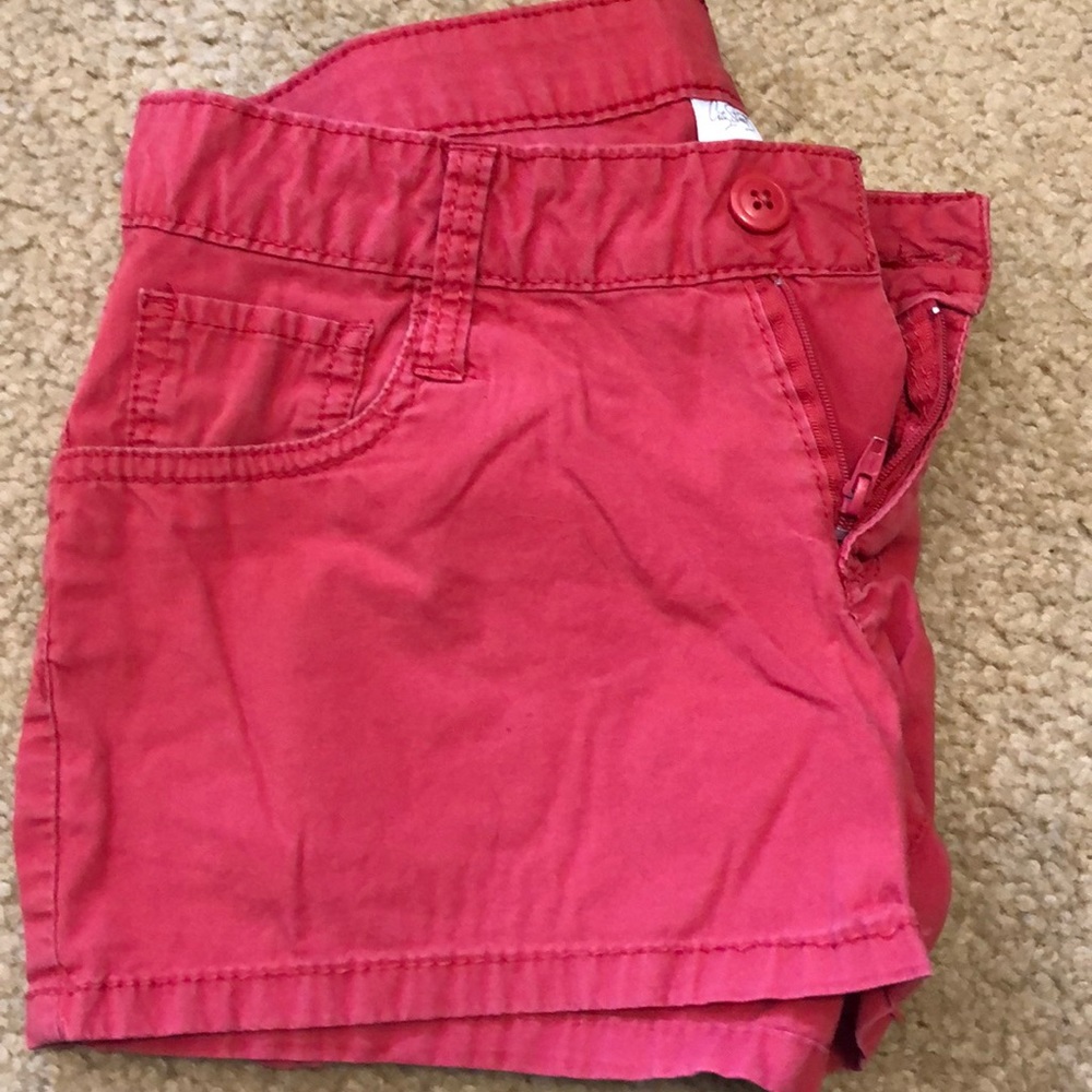 Shorts - Picture 2 of 4